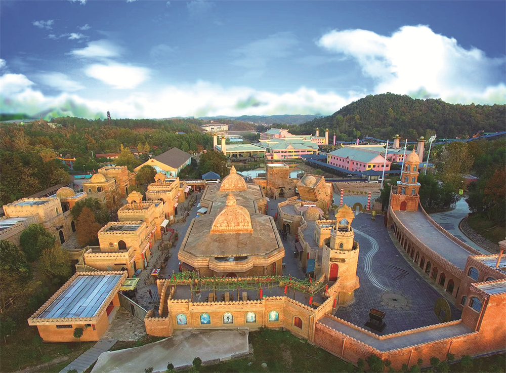西域风情街全景.jpg
