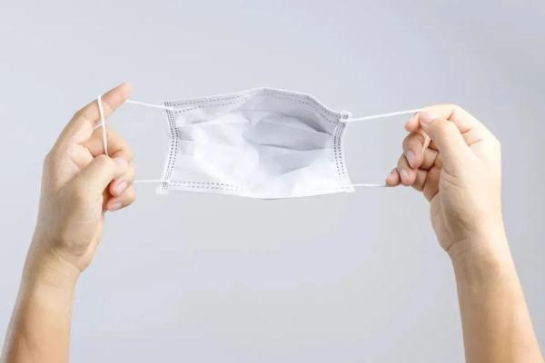 发烧了可以自己用药吗？哪些人最近不宜离开上海？你关心的防疫最新问答→