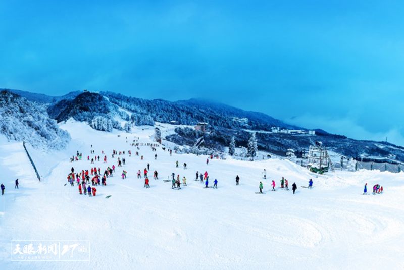5 玉舍雪山滑雪场 姚咏 摄.jpg