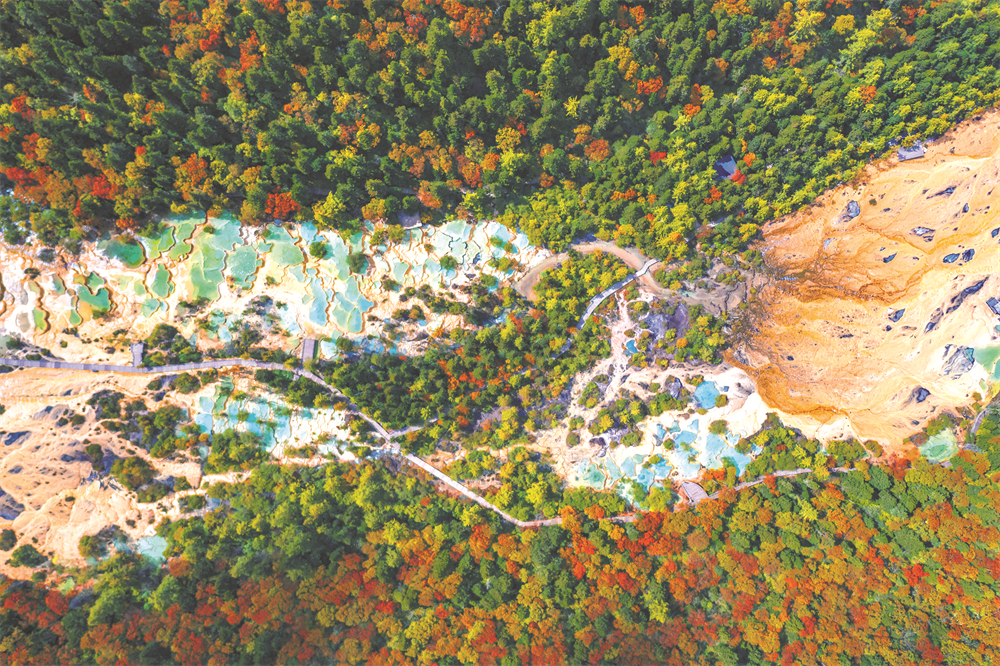 黄龙美景-杨友利.jpg