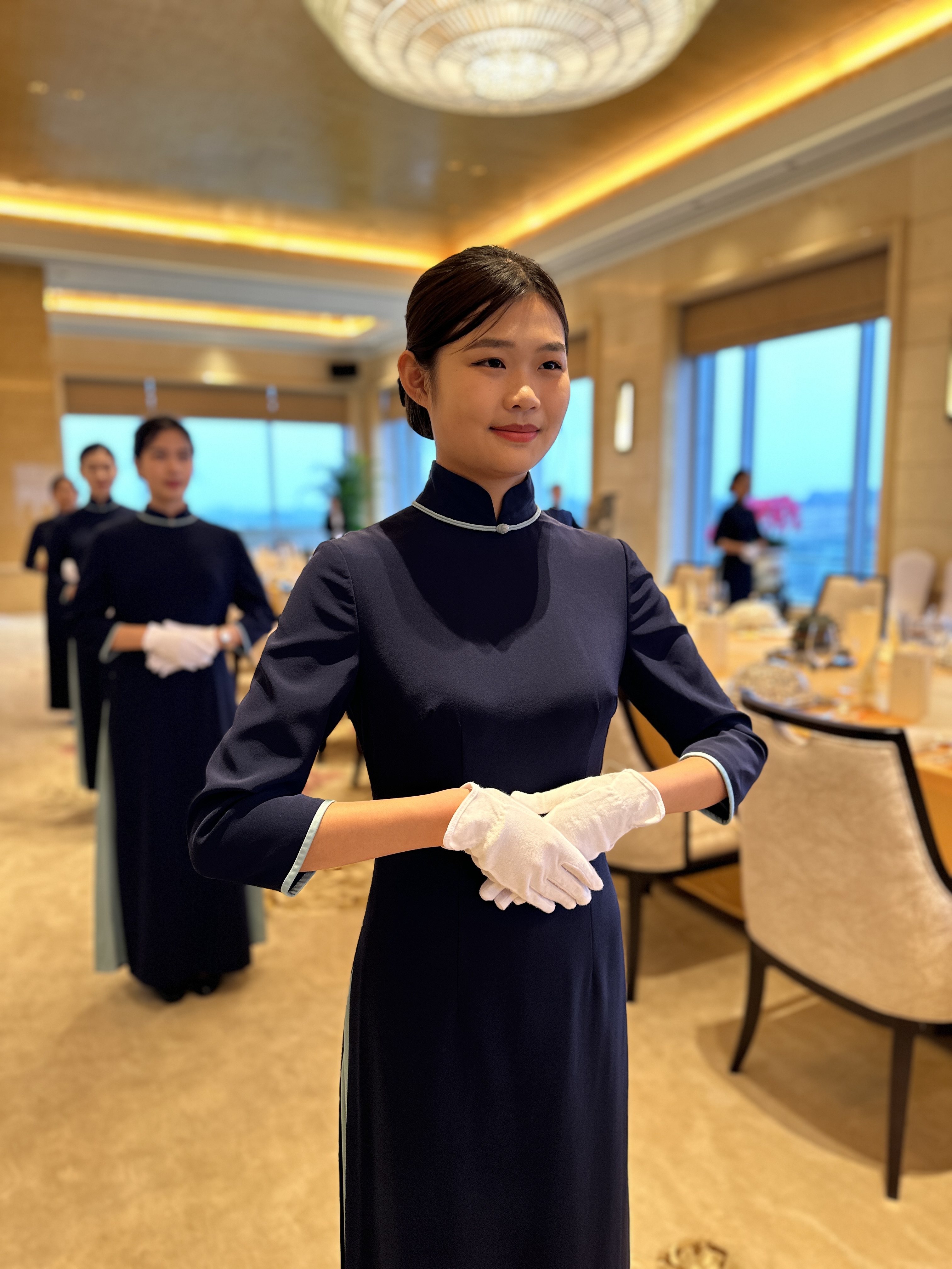 餐前 站位 工作照.jpg