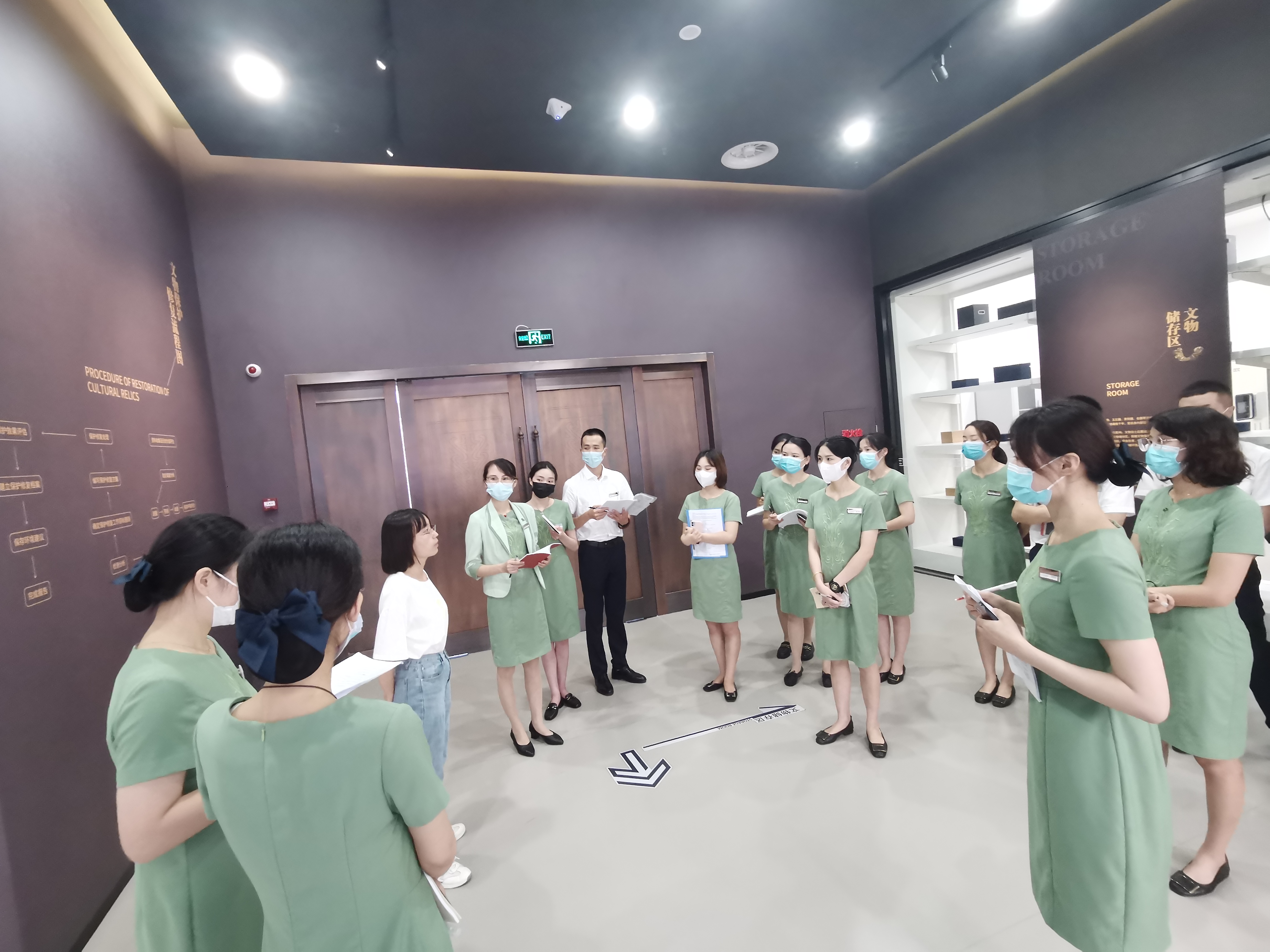 讲解员新展学习.jpg